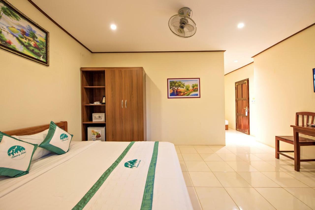 Annecy Hotel Vang Vieng Εξωτερικό φωτογραφία